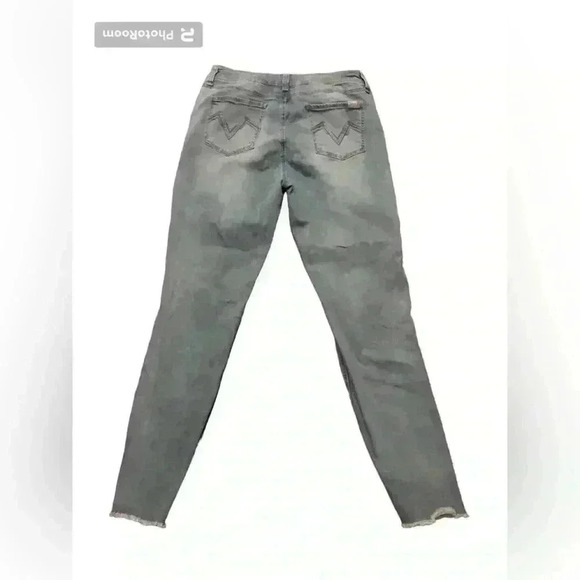 Seven7 Ripped/Distressed Denim Jeans Slim Straight leg Junior’s size 16 - Picture 11 of 12